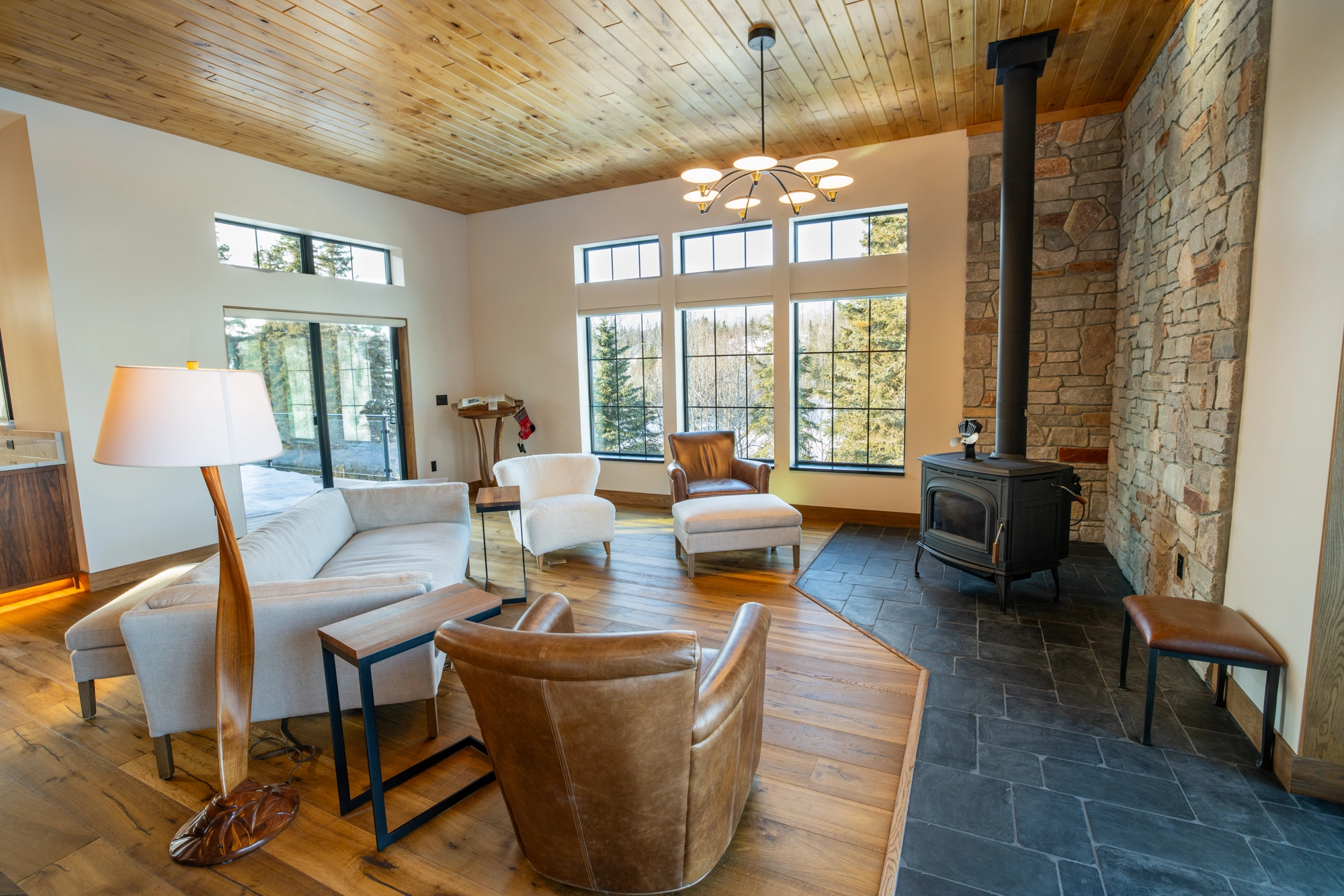 The Kenai River Custom Timber Estate detail photo 2
