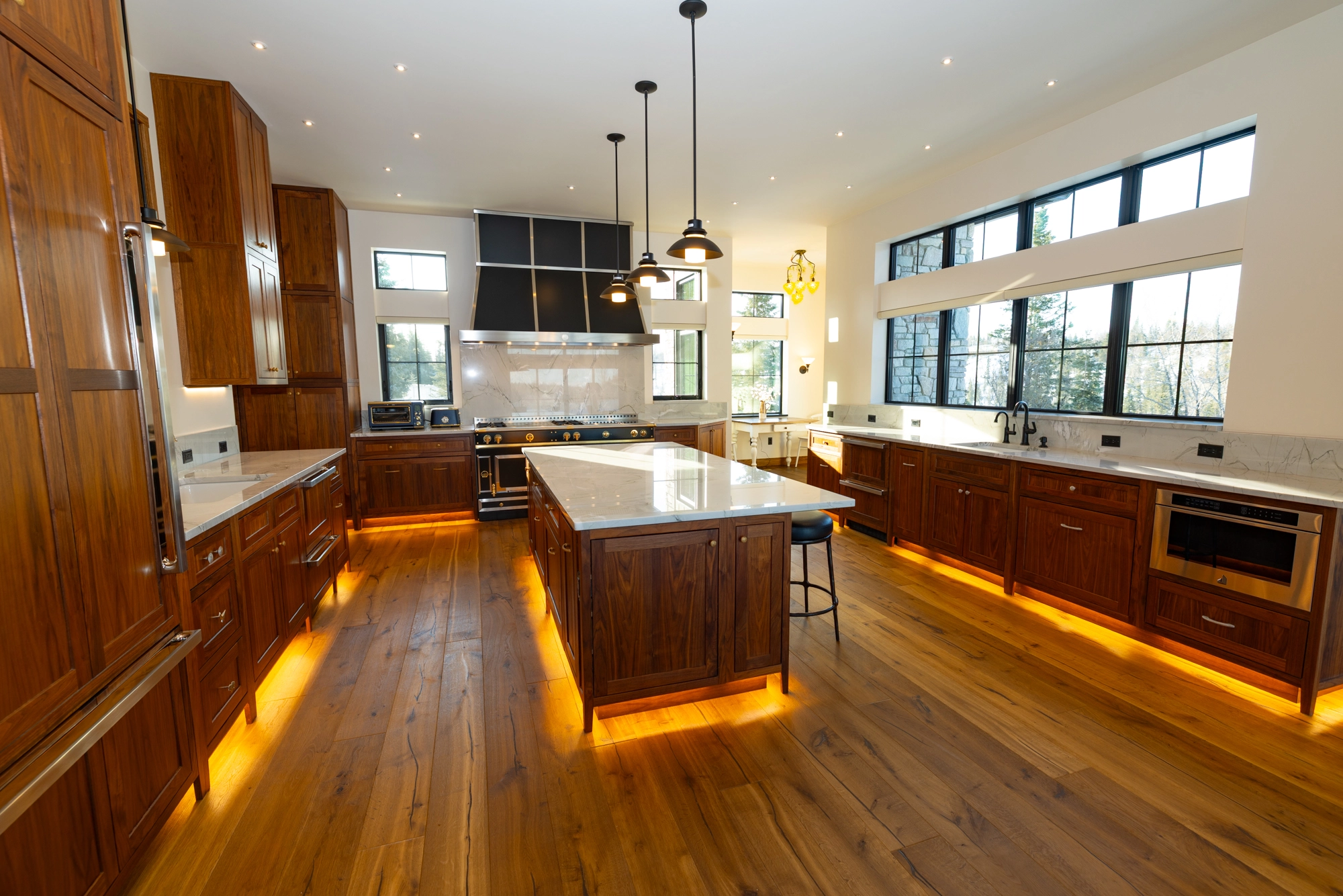 The Kenai River Custom Timber Estate detail photo 3